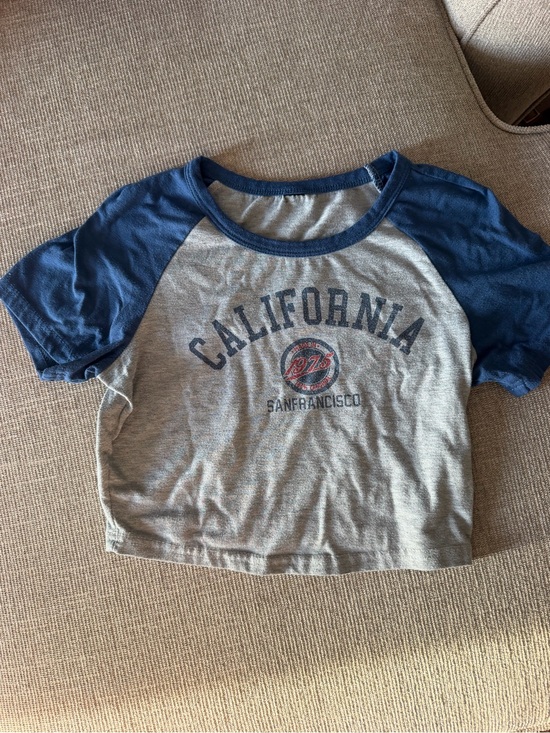 Tops - California Graphic Raglan Top - Blue and Gray